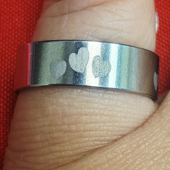 Stainless Steel Hearts Ring Size 21 Silver Tone Unisex - Picture 9 of 12